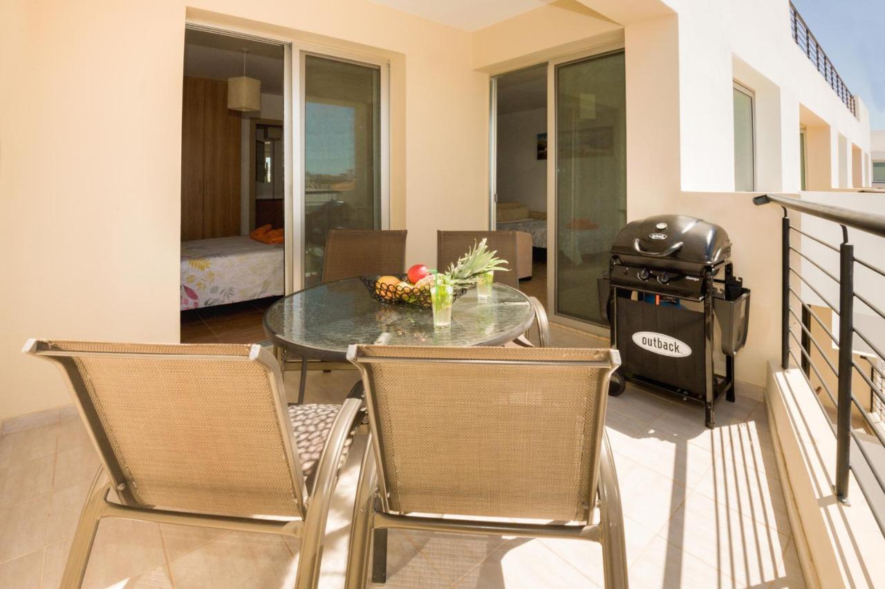 Seabreeze Apartment 200M Away From The Sea Paralimni Exteriér fotografie