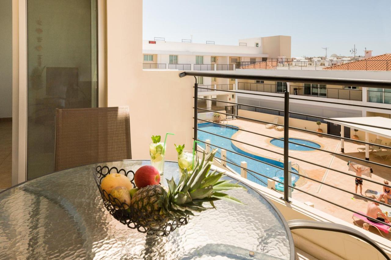 Seabreeze Apartment 200M Away From The Sea Paralimni Exteriér fotografie