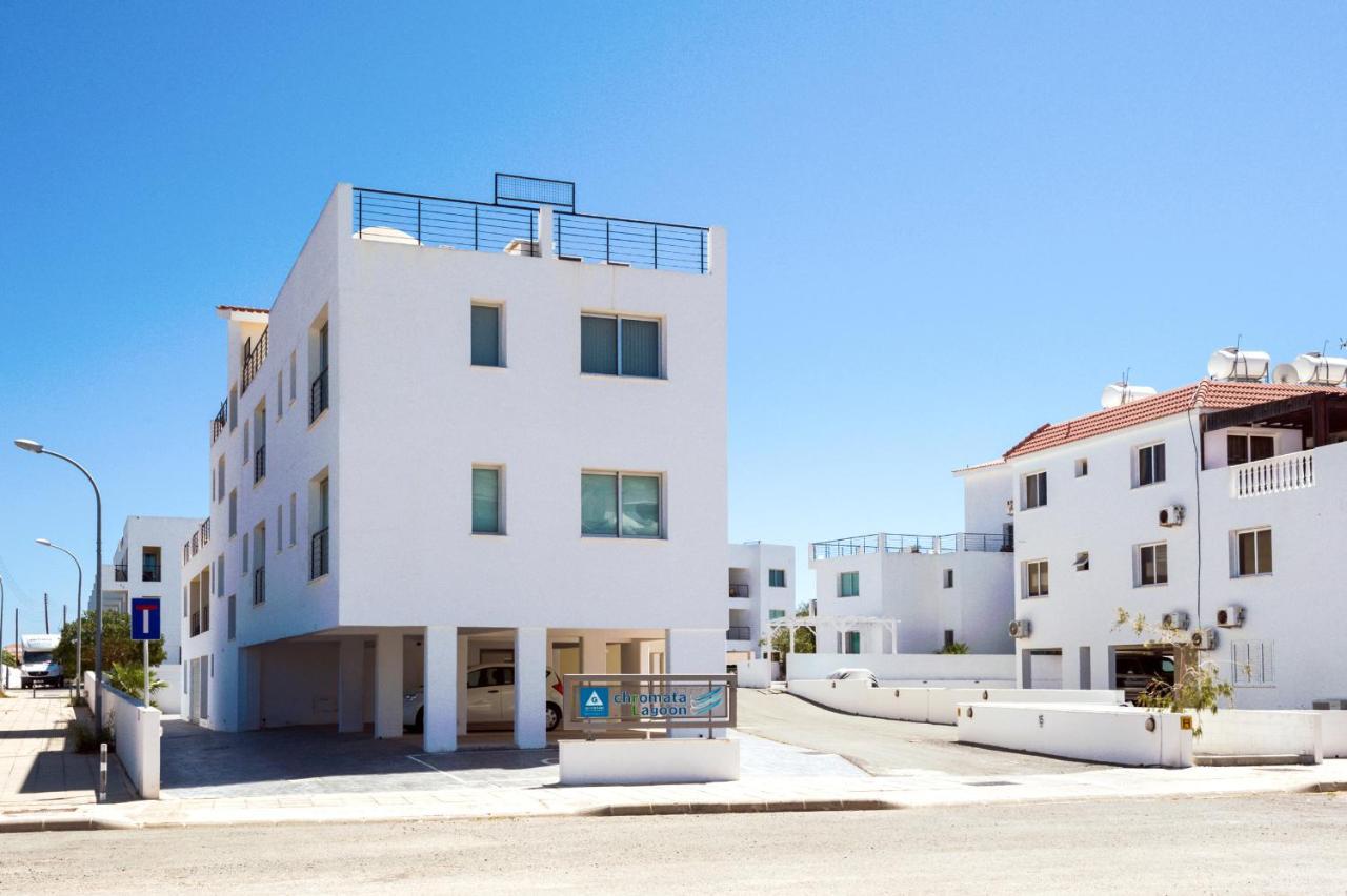 Seabreeze Apartment 200M Away From The Sea Paralimni Exteriér fotografie
